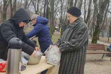 Безкоштовні продукти для ВПО та пенсіонерів в Києві