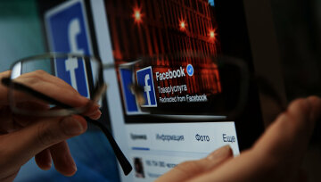 Facebook массово блокирует аккаунты россиян, появилась истерическая реакция