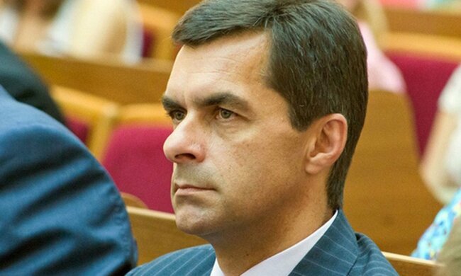 Корупційна Наглядова рада виграла: Кабінет Міністрів зняв голову УЗ Жмака