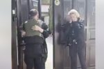 З'явилися драматичні кадри зі звільненого села на Харківщині, після 74 днів розлуки: "Бог витре ці сльози"