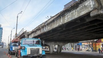 »Уставший» Шулявский мост скоро «разбудят»: когда готовиться к пробкам