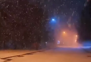 Пока все спали: Украину начало засыпать снегом,  завораживающие кадры