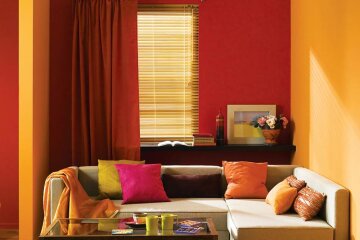 mnogotsvetnyi_interer