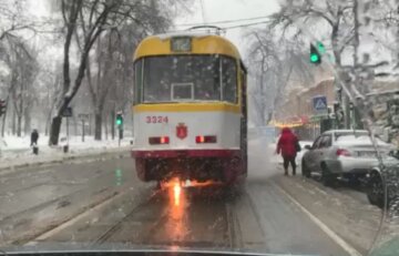 У Києві зіткнулися трамваї, фото з місця ДТП: заблоковано рух