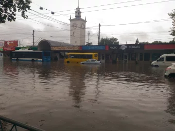 Симферополь, Крым, ливень