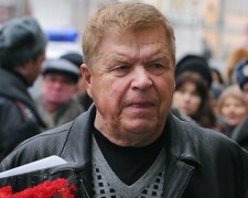 Михаил Кокшенов