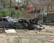 Біля ТЦ у Багдаді вибухнули авто: є загиблі (фото, відео)