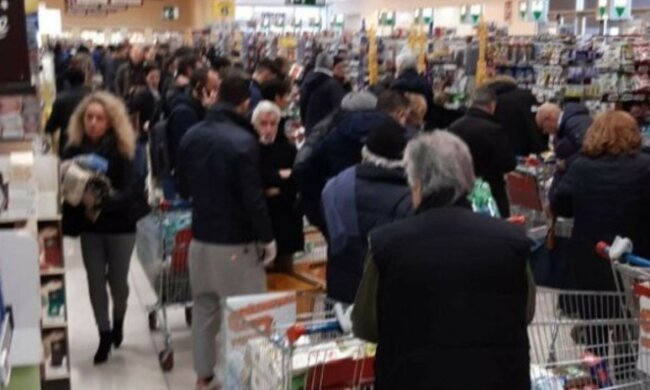 "З хоботом було б гламурніше": дніпрянин підкорив мережу нестандартним захистом від вірусу, фото