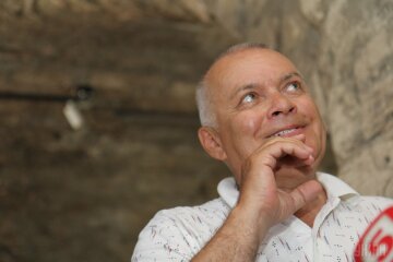 Кисельов раптово прибув до України, скандальні подробиці і фото: “Йому п**да”
