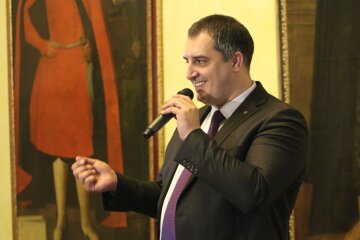 Олександр Ганущин