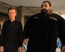 Комаров из "Мир наизнанку" ввязался в бои во время поездки в Пакистан: "Огромные мужики, обмазавшись..."