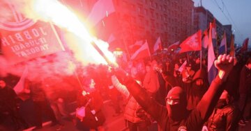 Польша националисты марш