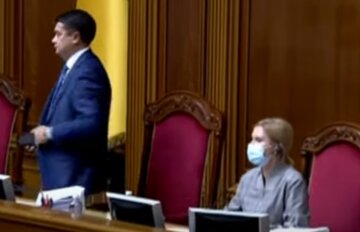 Дмитрия Разумкова отстранили от заседаний Рады: подробности скандала и что теперь будет