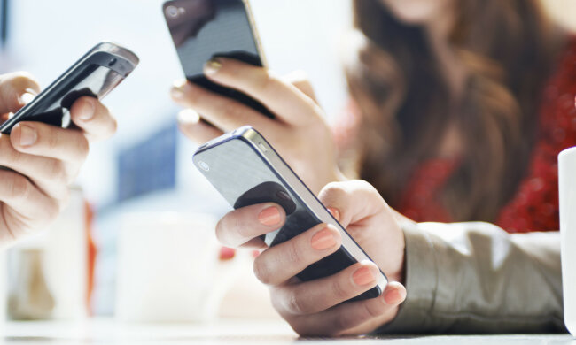 смартфон телефон мобилка женщина