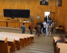 Скандал в украинском университете: экзамены вместо студентов-медиков сдавали другие люди