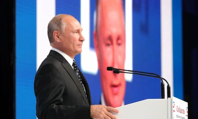 Путін зі сльозами на очах зізнався, за що йому соромно: “Ніколи цього не забуду”
