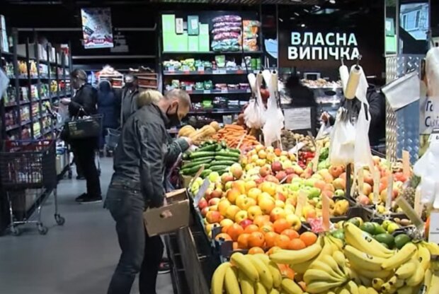 Продукти почнуть дорожчати перед Новим роком: у скільки українцям обійдеться святковий стіл