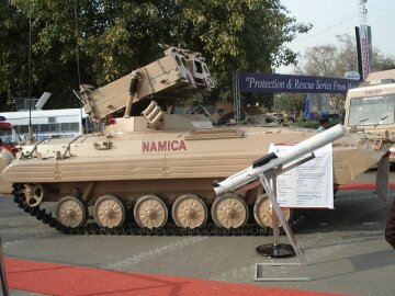 BMP-2_Namica_anti-tank_missile_tracked_armoured_vehicle_India_Indian_army_defence_industry_640_001