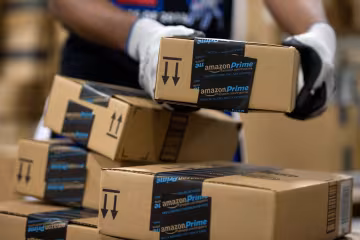 Amazon переходить на безпілотні вантажівки: труднощі в транспортній сфері