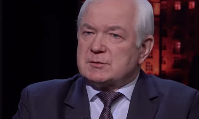Маломуж вказав на загрозу національній безпеці України через пандемію: "Інші країни можуть..."