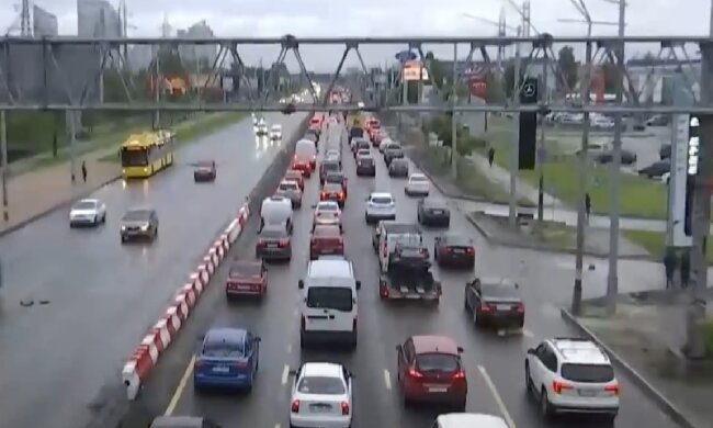 В Киевской области перекроют движение транспорта