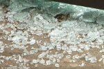 Вандалы разгромили остановку в Одессе: фото последствий
