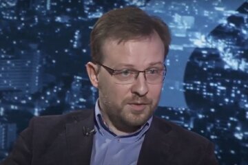На ділі, як не дивно, українська економіка не завалилася, - Толкачов