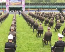 Невероятный выпуск львовских курсантов показали в сети, видео: "Слава Украине!"