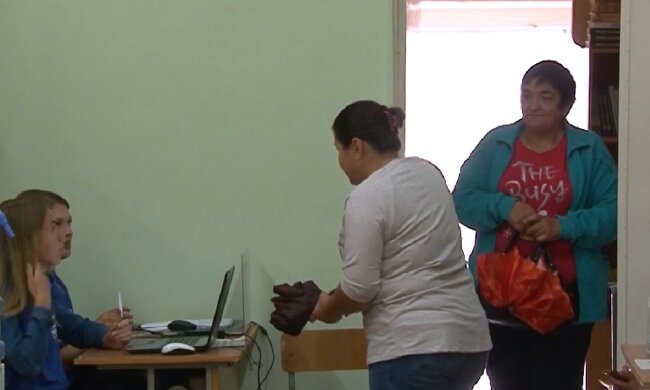 Гуманітарна допомога для пенсіонерів у Полтаві