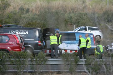 В Испании разбился автобус со студентами, 14 человек погибли (фото)