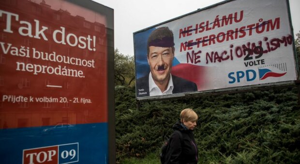 Томио Окамура