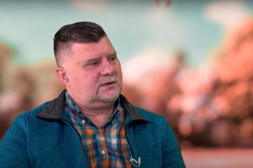 Наведем порядок не только в Украине, - публицист Александр Новохатский объяснил, чем должна закончиться война