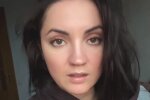 Цибульська тісно притулилася до одруженого чоловіка на вулиці, а потім поцілувала його: відомо, хто він