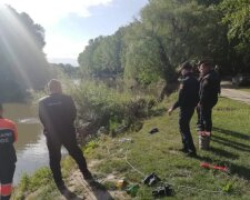 Автомобіль з військовими зірвався в річку з обриву під Одесою: трагічні деталі