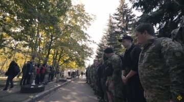 Нацкорпус провел 2 октября открытое обучение, чтобы научить украинцев защищаться