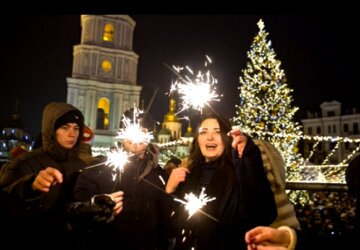 Три вихідних поспіль: у грудні українці відпочиватимуть додатково, названі дати