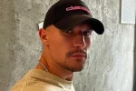 Цимбалюк из "Кріпосної" спустил штаны перед мужчиной и поразил признанием: "Это еще не конец"