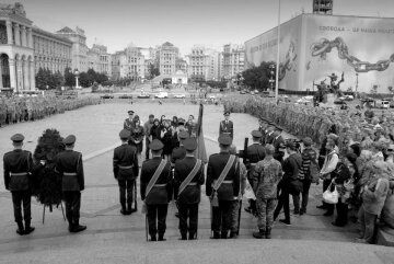 Как Майдан прощался с известным героем АТО (фото)