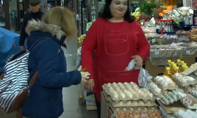 В супермаркетах значного знизиться вартість на деякі продукти: яких цін очікувати українцям