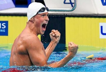 Українець тріумфально "проплив" на Олімпіаді: встановлено рекорд змагань