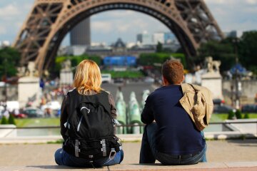 Париж-туристы