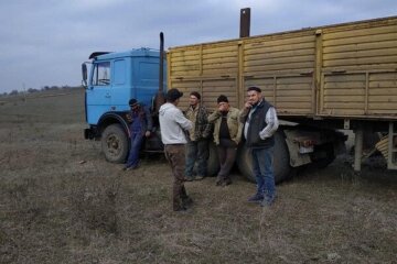 Скандал розгорівся на Одещині: голова села здав водопровід на металобрухт