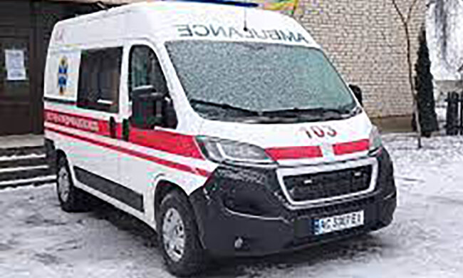 Восьмикласниці наковталися небезпечних ліків: їх життя рятують лікарі