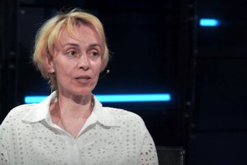 Диана Попова