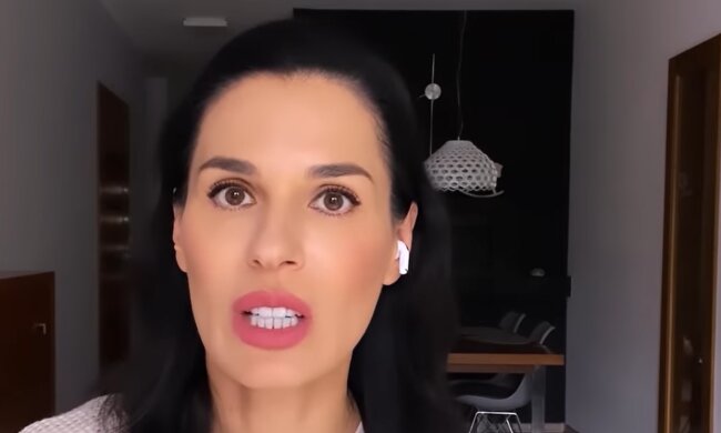 Маша Єфросиніна