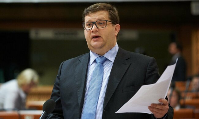 Програвши суд Медведчуку, Ар’єв поводиться як герой приказки, коли злодій голосніше за всіх кричить «Тримай злодія!», – Василевський