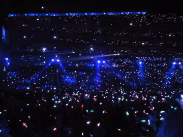 coldplay-crowd