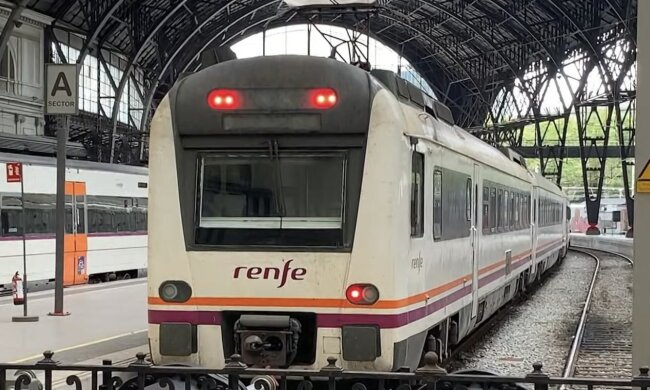 Новий графік руху поїздів у Дніпрі