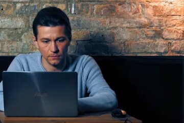 ЗМІ виявили фіктивну «бронь» від армії у ще одного журналіста-розслідувача