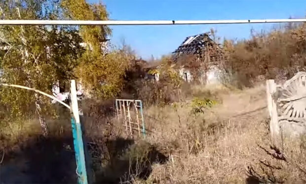 Ужасающие последствия оккупации россиянами Донбасса попали на видео: "разбито и разграблено"